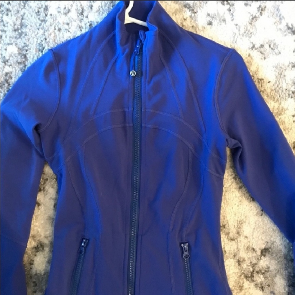 Size 2 lululemon jacket smoke free home